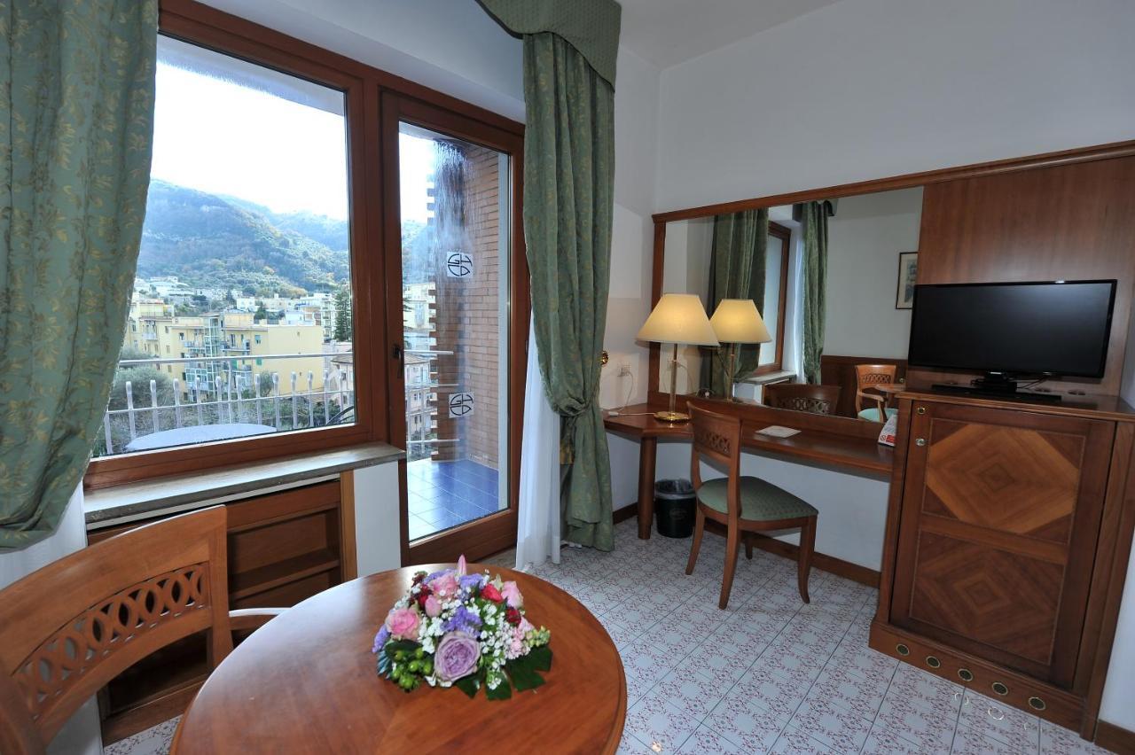 Grand Hotel Cesare Augusto Sorrente Extérieur photo
